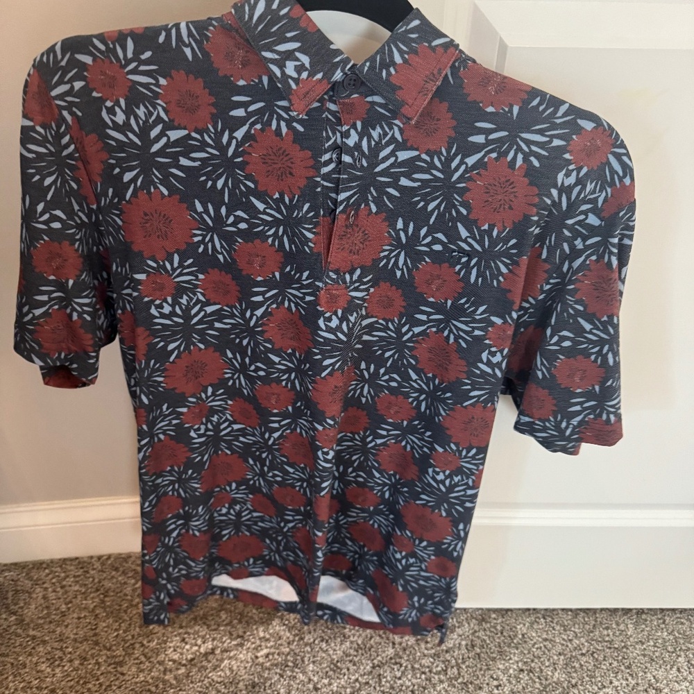 Travis Mathew Men's Golf Shirt - Size L